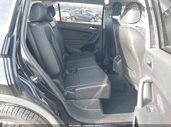 3VV3B7AX3MM109178 2021 VOLKSWAGEN TIGUAN Black Vista de la etiqueta del VIN