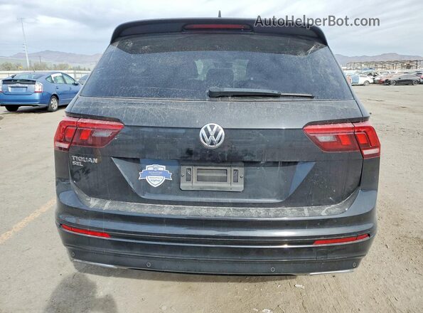 3VV3B7AX4KM198630 2019 VOLKSWAGEN TIGUAN Black 