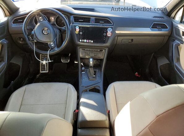 3VV3B7AX6MM016817 2021 VOLKSWAGEN TIGUAN White Вид панелі приладів