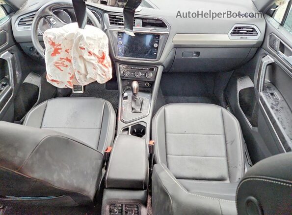 3VV3B7AX6MM091419 2021 VOLKSWAGEN TIGUAN Silver Dashboard view