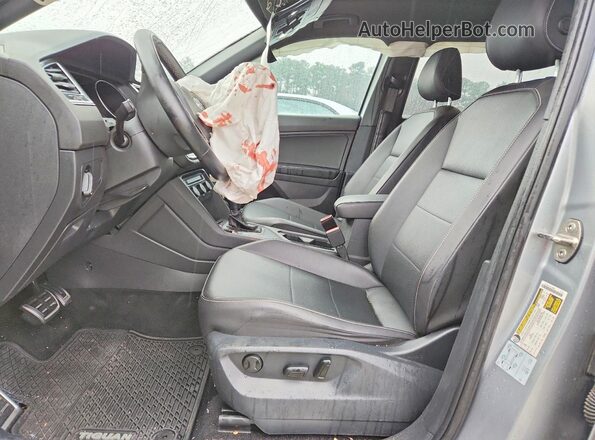3VV3B7AX6MM091419 2021 VOLKSWAGEN TIGUAN Silver Front interior view