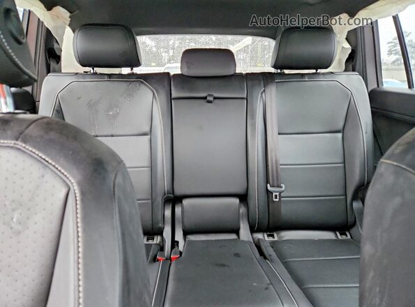 3VV3B7AX6MM091419 2021 VOLKSWAGEN TIGUAN Silver Rear seats view