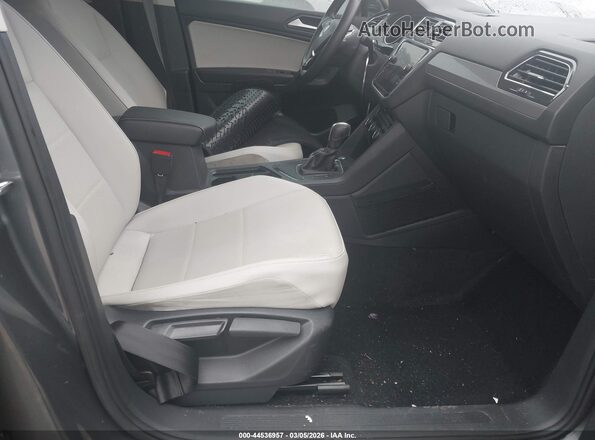 3VV3B7AX7MM026501 2021 VOLKSWAGEN TIGUAN Pewter Vista interior delantera