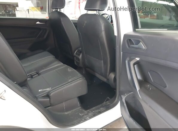 3VV3B7AX8MM006676 2021 VOLKSWAGEN TIGUAN White VIN sticker view