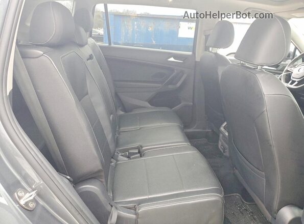 3VV3B7AX8MM037488 2021 VOLKSWAGEN TIGUAN Gray უკანა სალონის ხედი