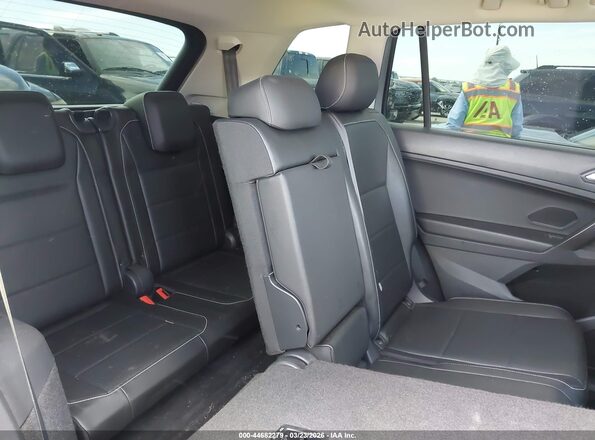 3VV3B7AX8MM079398 2021 VOLKSWAGEN TIGUAN Silver VIN sticker view