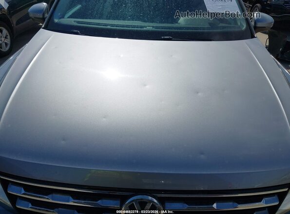 3VV3B7AX8MM079398 2021 VOLKSWAGEN TIGUAN Silver Front view