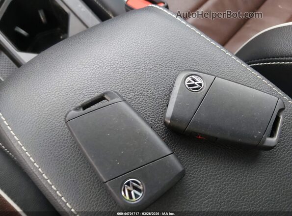 3VV4B7AX4RM072640 2024 VOLKSWAGEN TIGUAN Black Vista del salpicadero