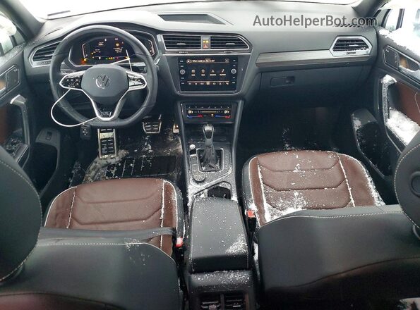 3VV4B7AX6RM185277 2024 VOLKSWAGEN TIGUAN White Առջևի վահանակի տեսք