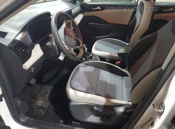 3VV5C7B21TM000497 2026 VOLKSWAGEN TAOS White Vista interior delantera