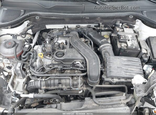 3VV5X7B29RM077387 2024 VOLKSWAGEN TAOS White უკანა ხედი