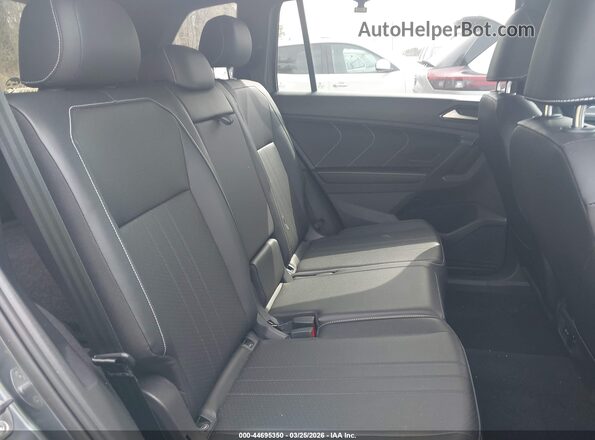 3VV8B7AX2PM070304 2023 VOLKSWAGEN TIGUAN Gray 