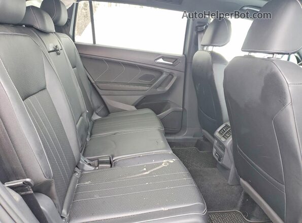 3VV8B7AX2RM121934 2024 VOLKSWAGEN TIGUAN Charcoal Սալոնի հետևի տեսք