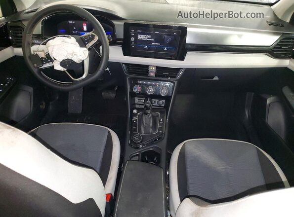 3VV8C7B27TM019732 2026 VOLKSWAGEN TAOS White Vista del salpicadero