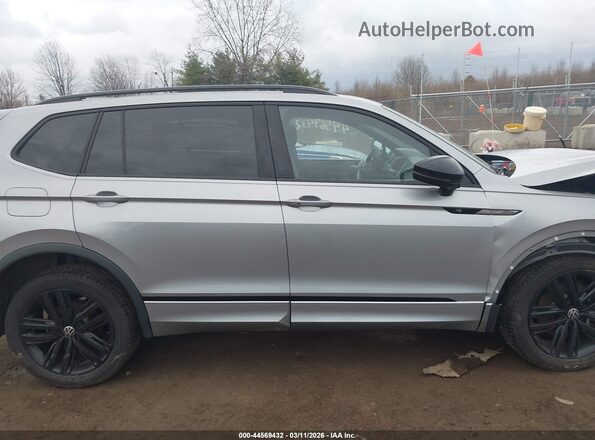 3VVCB7AX0NM131656 2022 VOLKSWAGEN TIGUAN Silver უკანა სალონის ხედი