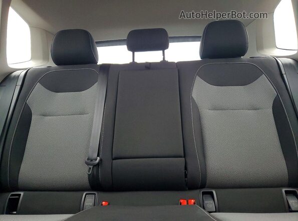 3VVCX7B24NM055007 2022 VOLKSWAGEN TAOS White Вид задніх сидінь