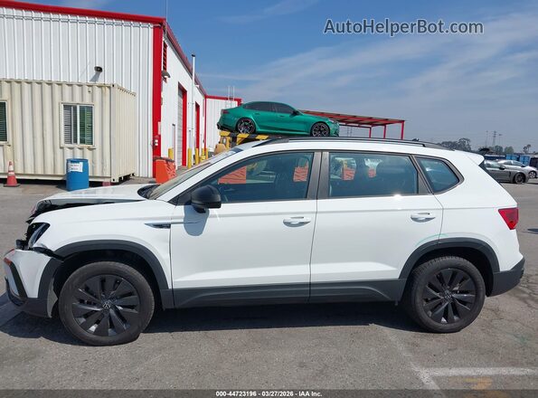 3VVDX7B22PM352803 2023 VOLKSWAGEN TAOS White 360 interior view