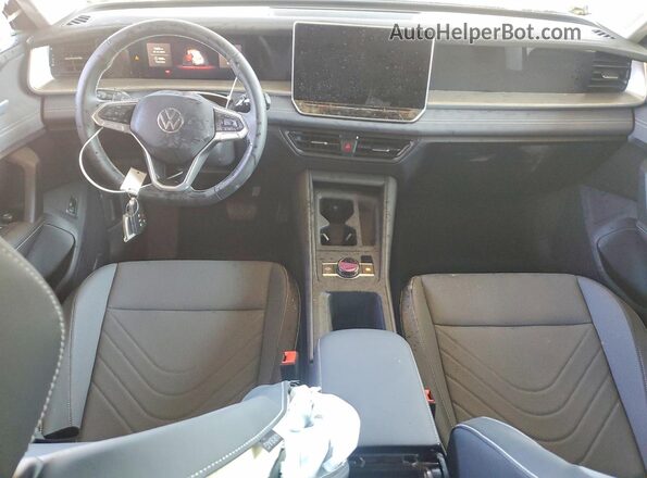 3VVER7RM3TM010079 2026 VOLKSWAGEN TIGUAN Silver 