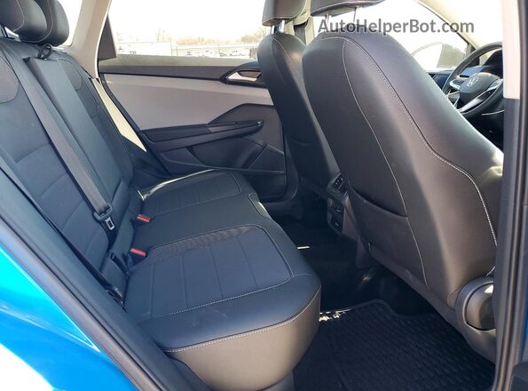 3VVEX7B26PM363078 2023 VOLKSWAGEN TAOS Blue Вид задньої частини салону