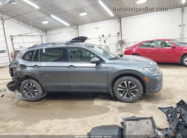 3VVFB7AX6PM085167 2023 VOLKSWAGEN TIGUAN Gray Rear interior view
