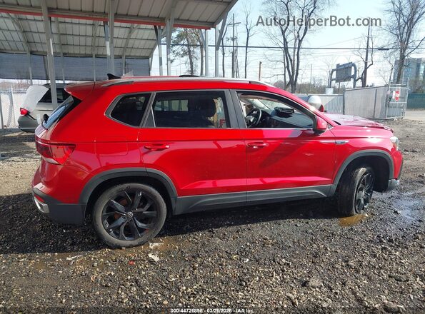 3VVLX7B23NM042572 2022 VOLKSWAGEN TAOS Red უკანა სალონის ხედი