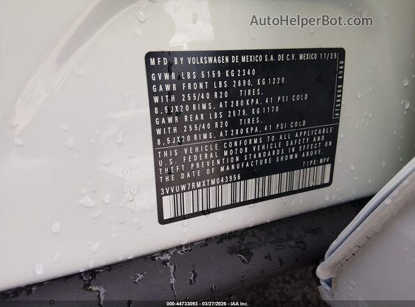 3VVUW7RMXTM043956 2026 VOLKSWAGEN TIGUAN White Widok komory silnika