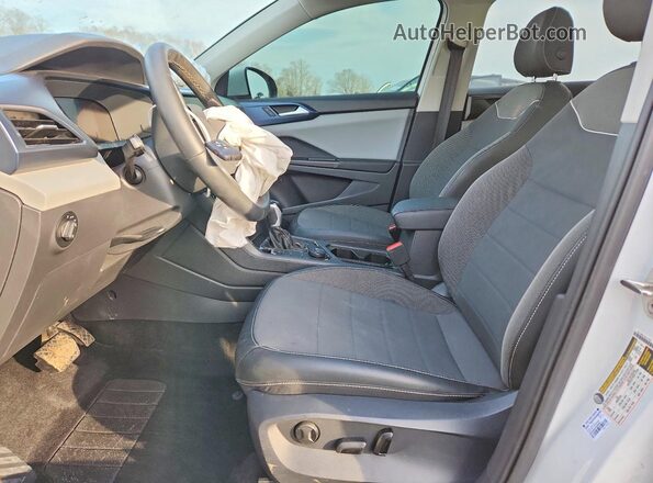 3VVVX7B2XPM353850 2023 VOLKSWAGEN TAOS White წინა სალონის ხედი