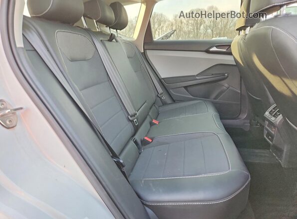 3VVVX7B2XPM353850 2023 VOLKSWAGEN TAOS White უკანა სალონის ხედი