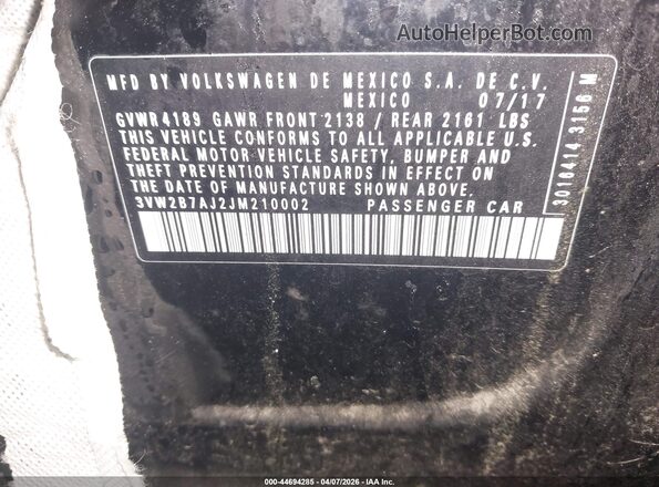 3VW2B7AJ2JM210002 2018 VOLKSWAGEN JETTA Black Vista del compartimento del motor