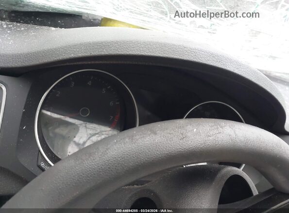 3VW2B7AJ2JM210002 2018 VOLKSWAGEN JETTA Black Vista de los asientos traseros