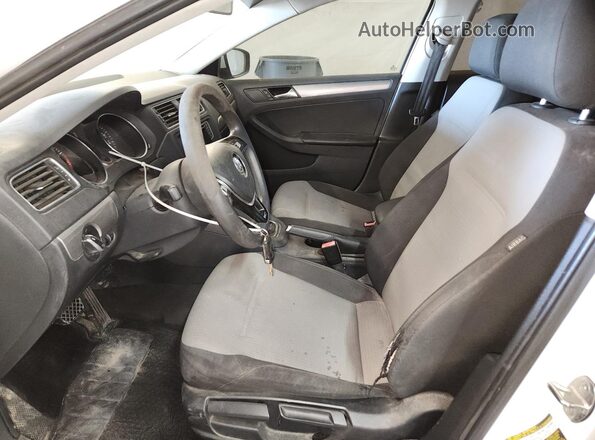 3VW2B7AJ4HM257185 2017 VOLKSWAGEN JETTA Белый 
