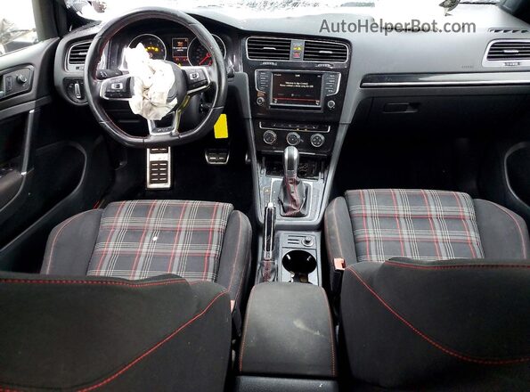 3VW4T7AU9HM032308 2017 VOLKSWAGEN GTI Gray Vista del salpicadero