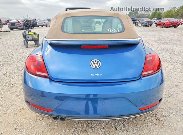 3VW5DAAT0JM516945 2018 VOLKSWAGEN BEETLE Blue Вид ззаду