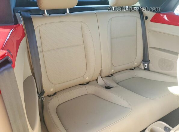 3VW5DAAT3KM509005 2019 VOLKSWAGEN BEETLE Red 