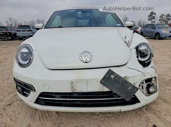 3VW5DAAT5KM509135 2019 VOLKSWAGEN BEETLE White 