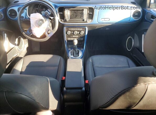 3VW5DAATXKM506442 2019 VOLKSWAGEN BEETLE Blue 