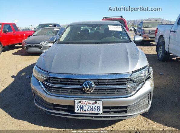 3VW5M7BU7RM054079 2024 VOLKSWAGEN JETTA Gray Вид спереду