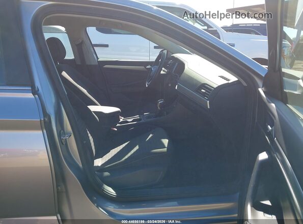 3VW5M7BU7RM054079 2024 VOLKSWAGEN JETTA Gray Вид салону спереду