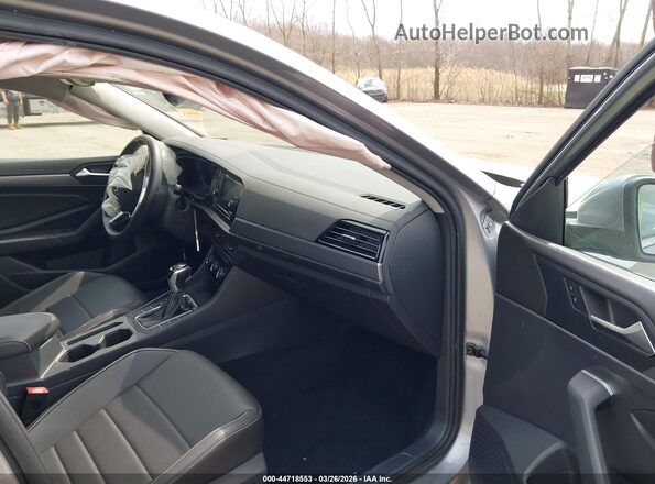 3VW7M7BU2PM018368 2023 VOLKSWAGEN JETTA Silver 