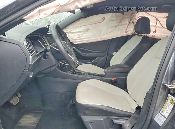 3VWC57BU1MM082943 2021 VOLKSWAGEN JETTA Серый Вид салона спереди