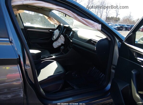 3VWC57BU2KM150583 2019 VOLKSWAGEN JETTA Gray Front interior view