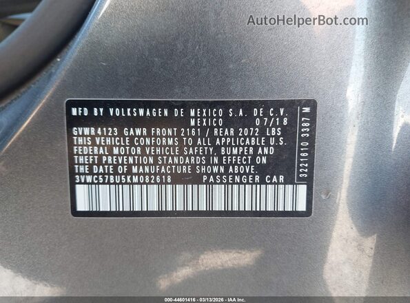 3VWC57BU5KM082618 2019 VOLKSWAGEN JETTA Gray ძრავის განყოფილების ხედი