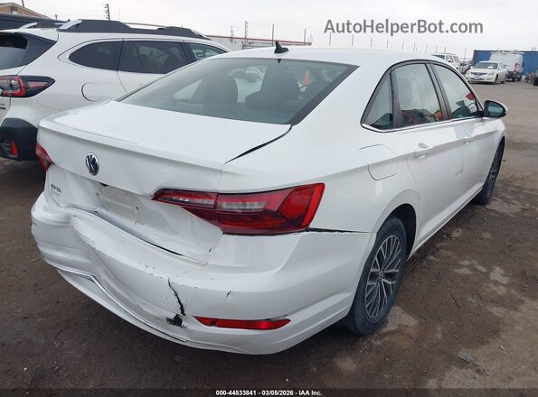 3VWC57BU5MM015732 2021 VOLKSWAGEN JETTA White Widok z przodu