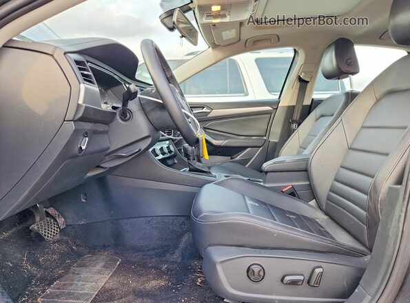 3VWC57BU5MM067815 2021 VOLKSWAGEN JETTA Серый Вид салона спереди