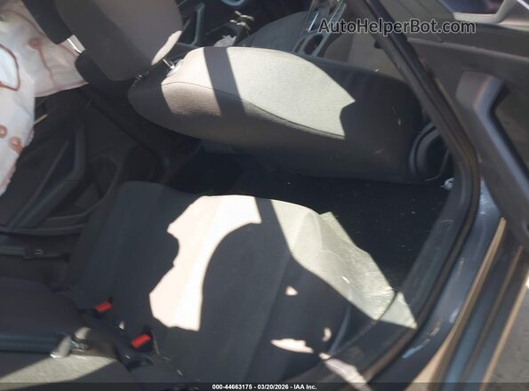3VWC57BUXKM028747 2019 VOLKSWAGEN JETTA Серый 