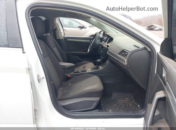 3VWC57BUXKM077351 2019 VOLKSWAGEN JETTA White Вид салону спереду