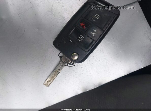 3VWC57BUXKM077351 2019 VOLKSWAGEN JETTA White Вид панелі приладів