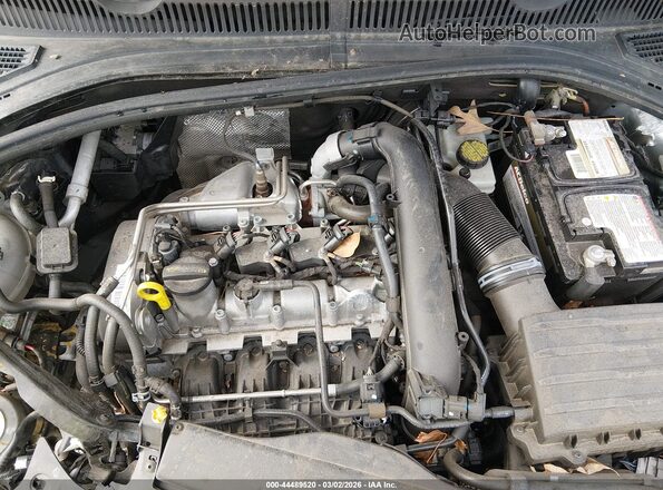 3VWCB7BU0KM272433 2019 VOLKSWAGEN JETTA Silver Вид ззаду