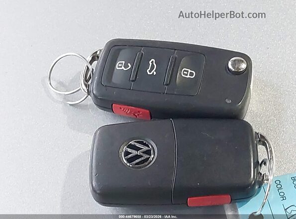 3VWDB7AJ4HM307768 2017 VOLKSWAGEN JETTA Blue 