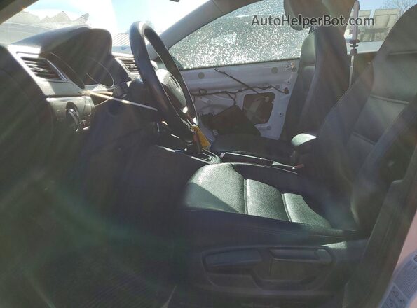 3VWDB7AJXHM338619 2017 VOLKSWAGEN JETTA White Vista interior delantera